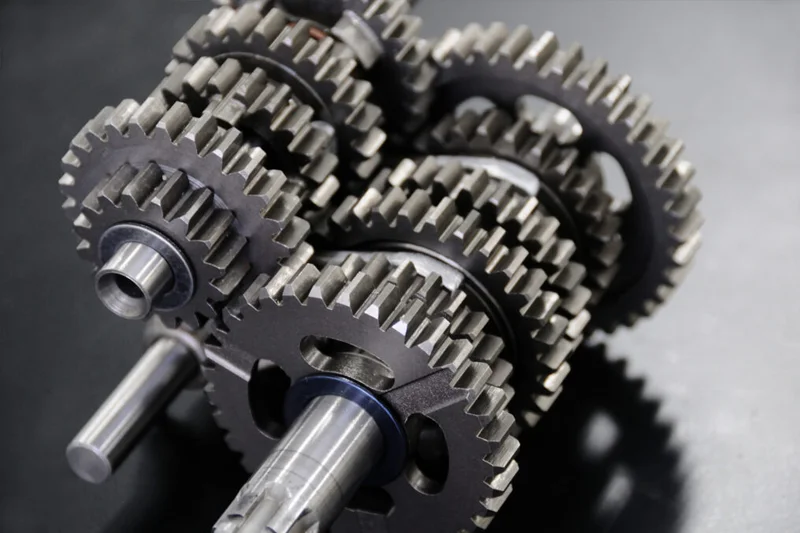 उद्योगात गीअर्सचा वापर